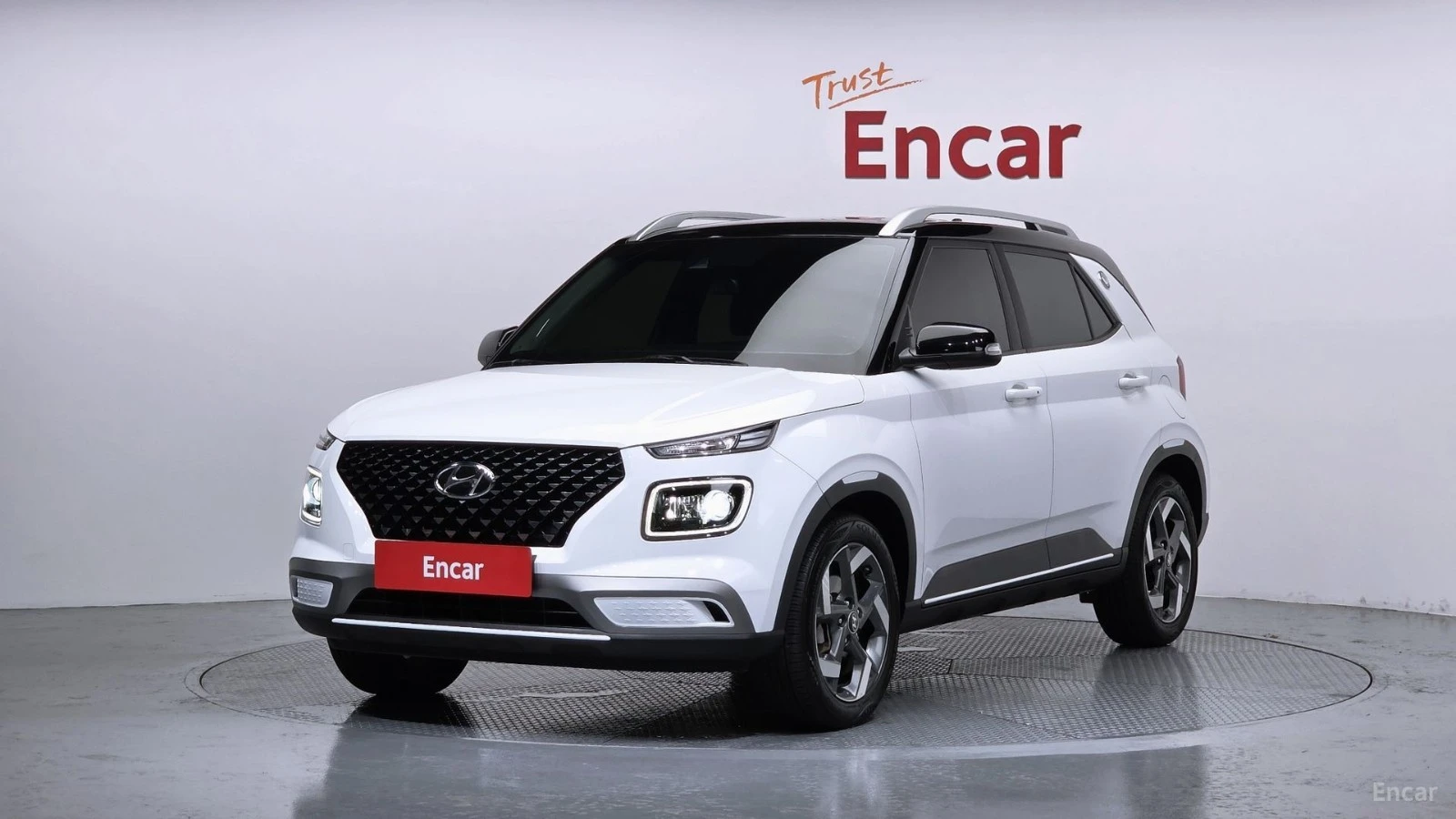 Hyundai Venue 1.6* Flux* КОЖА* ПОДГРЕВ* КАМЕРА* 