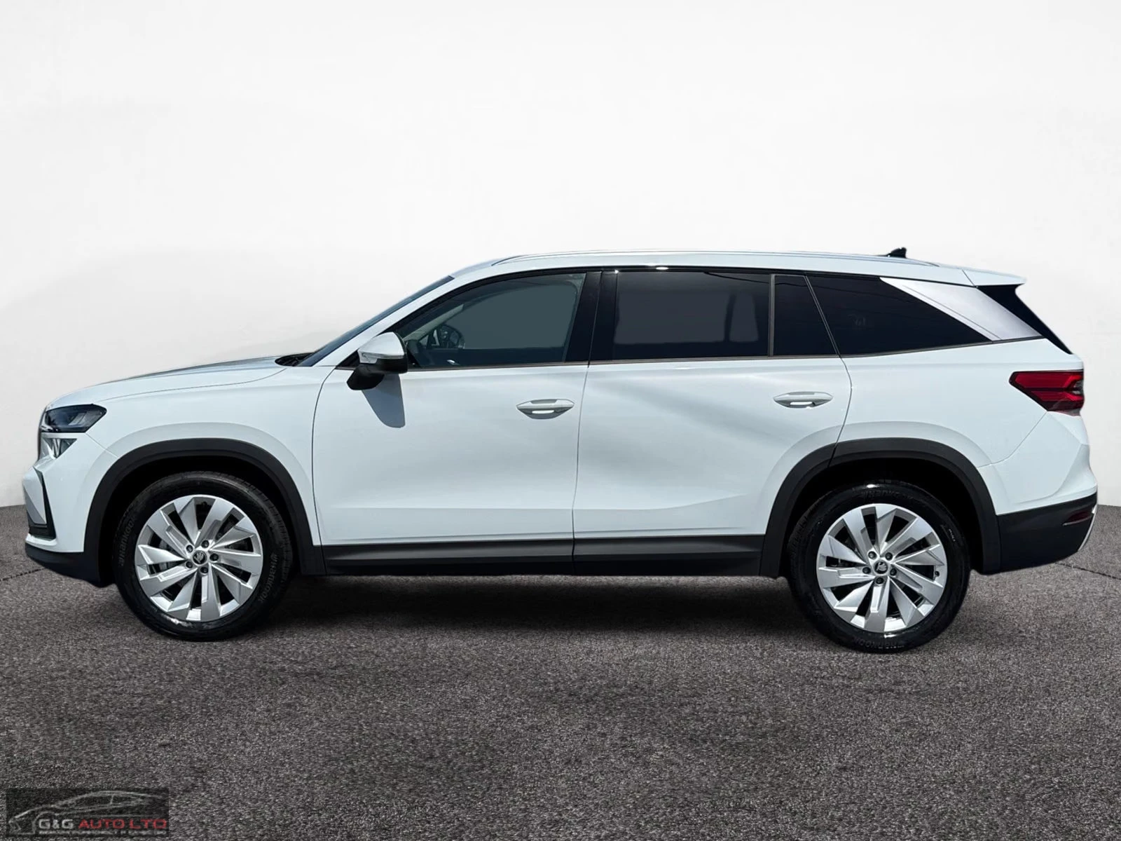 Skoda Kodiaq SELECTION/193HP/4X4/DSG/CAM/CPLAY/DIGI/LED/672q, снимка 3 - Автомобили и джипове - 56001833