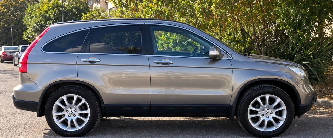 Honda Cr-v 2.0 vtec Executive, снимка 2 - Автомобили и джипове - 56380358