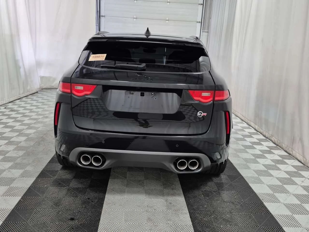 Jaguar F-PACE * SVR * CARFAX * 2 ����� * �������� *  | Mobile.bg � ����������� 3