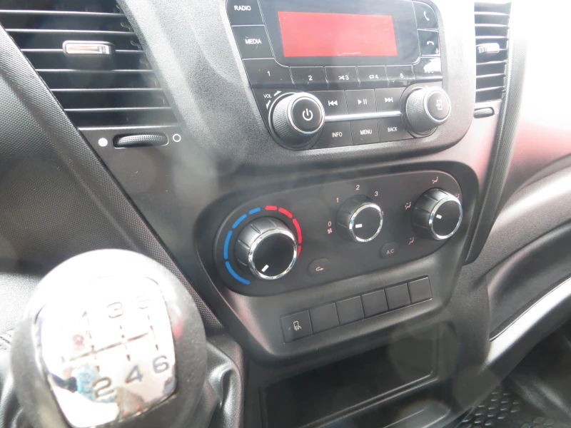 Iveco Daily 50C35 МАКСИ 18 КУБ.М. ОБЕМ НА ТОВАРНОТО ПОМЕЩЕНИЕ, снимка 9 - Бусове и автобуси - 51377317