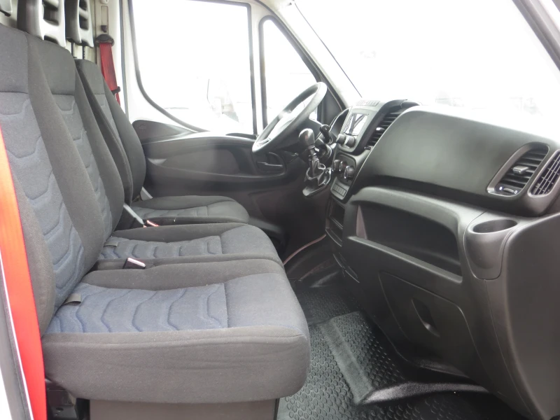 Iveco Daily 50C35 МАКСИ 18 КУБ.М. ОБЕМ НА ТОВАРНОТО ПОМЕЩЕНИЕ, снимка 11 - Бусове и автобуси - 51377317