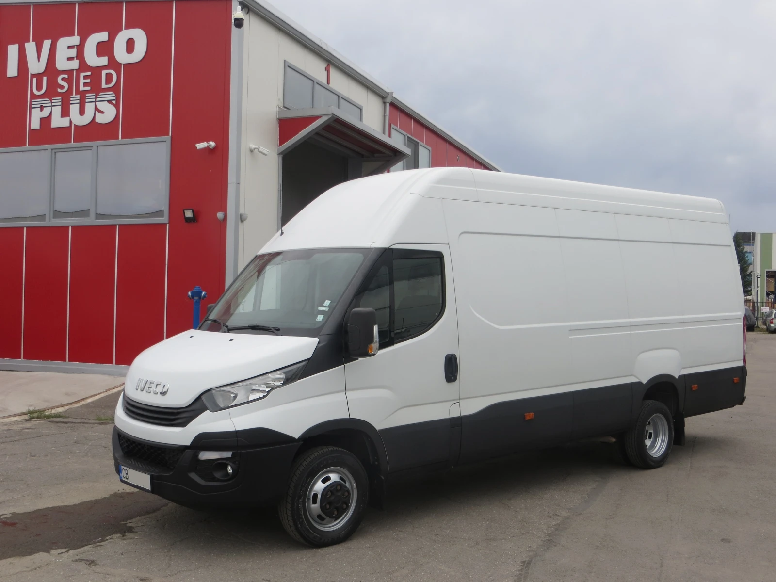 Iveco Daily 50C35 МАКСИ 18 КУБ.М. ОБЕМ НА ТОВАРНОТО ПОМЕЩЕНИЕ, снимка 1