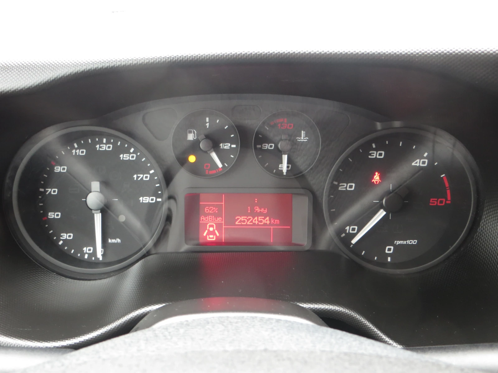 Iveco Daily 50C35 МАКСИ 18 КУБ.М. ОБЕМ НА ТОВАРНОТО ПОМЕЩЕНИЕ - изображение 10