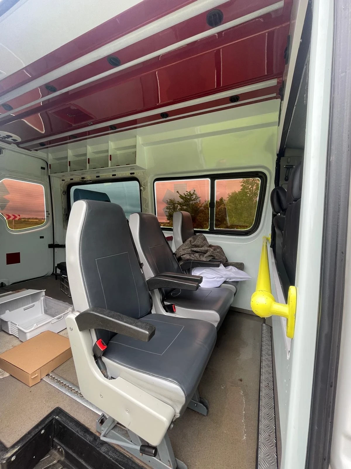 Mercedes-Benz 313, снимка 6 - Бусове и автобуси - 56136168