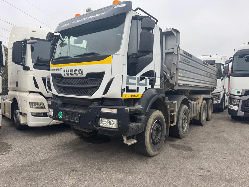 Iveco Trakker 224000 км, снимка 1 - Камиони - 47870040