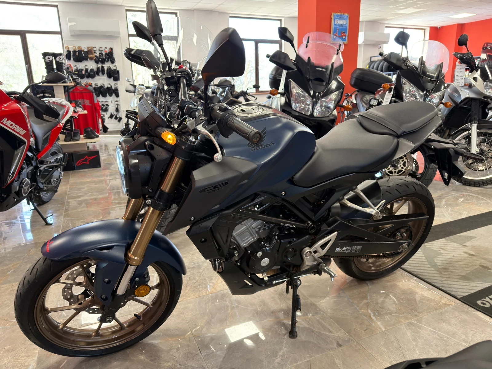 Honda Cb 125i ABS, снимка 7 - Мотоциклети и мототехника - 54218574