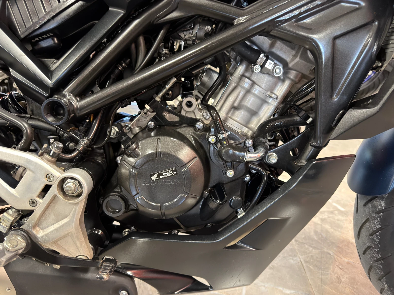 Honda Cb 125i ABS, снимка 13 - Мотоциклети и мототехника - 54218574