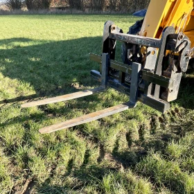 Телескопичен товарач JCB 531-70, снимка 10