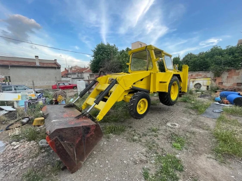 Багер JCB →
		Обява 52403018