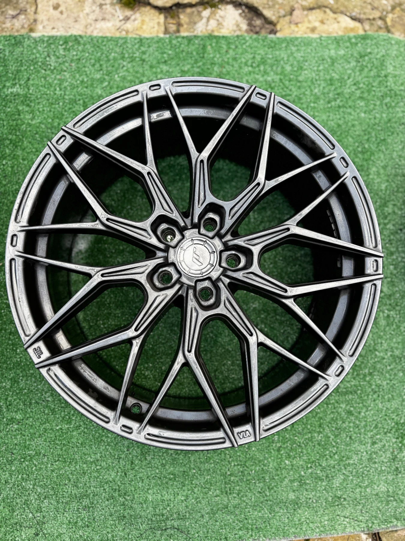 ���� � ������ 275/30R19 | Mobile.bg � ����������� 1