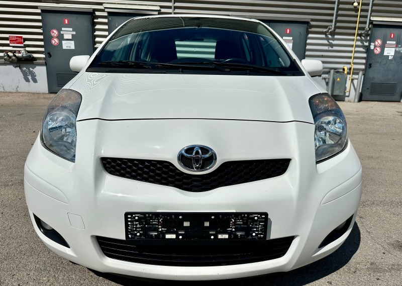 Toyota Yaris 1.3 I * FACELIFT* , снимка 6 - Автомобили и джипове - 45359076