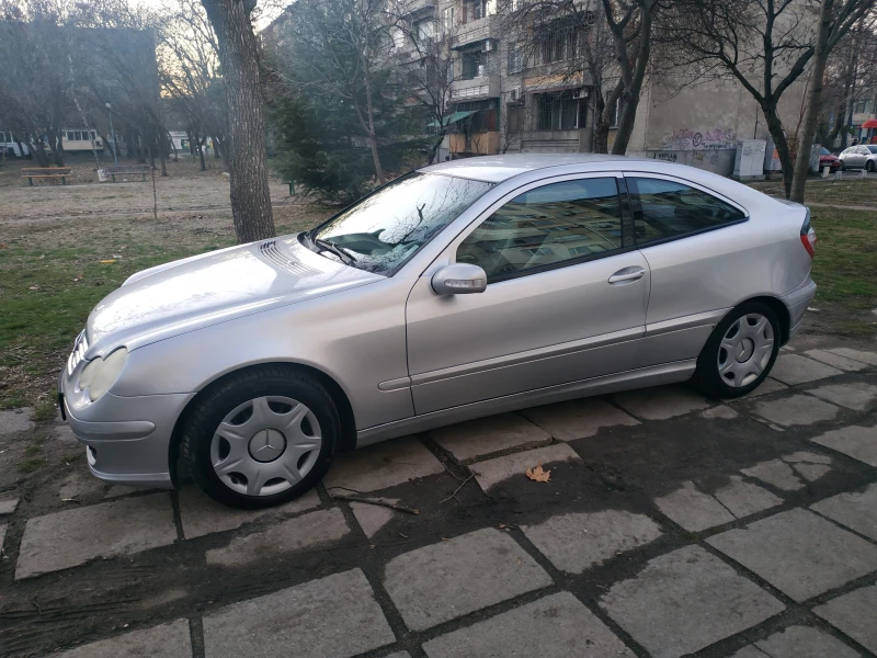 Mercedes-Benz C 200 2.0 kompressor, снимка 6 - Автомобили и джипове - 48731804