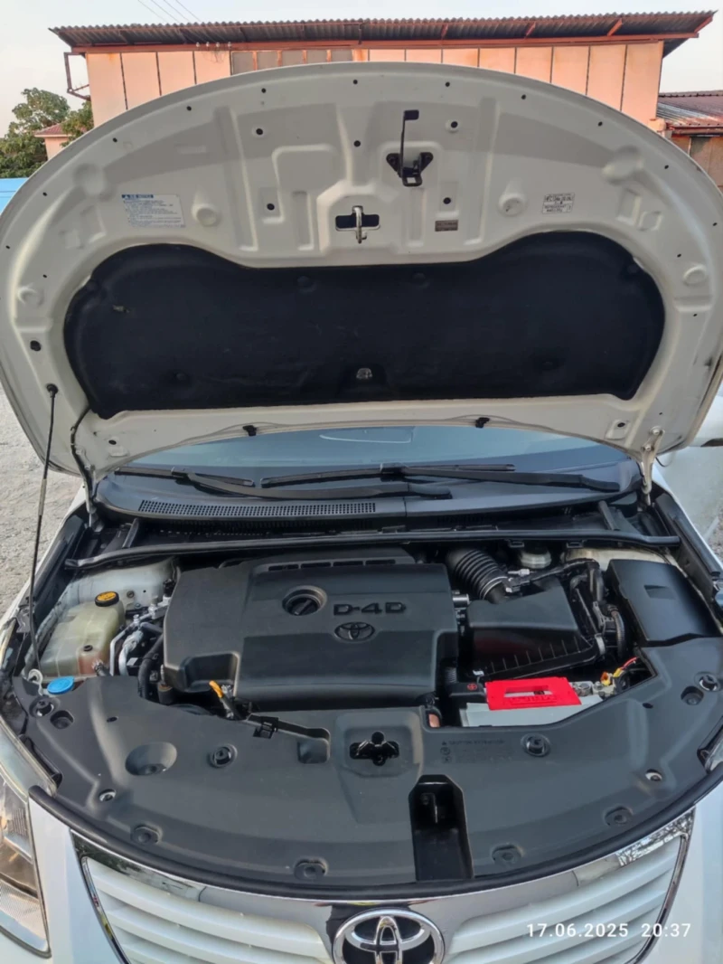 Toyota Avensis, снимка 16 - Автомобили и джипове - 50794935