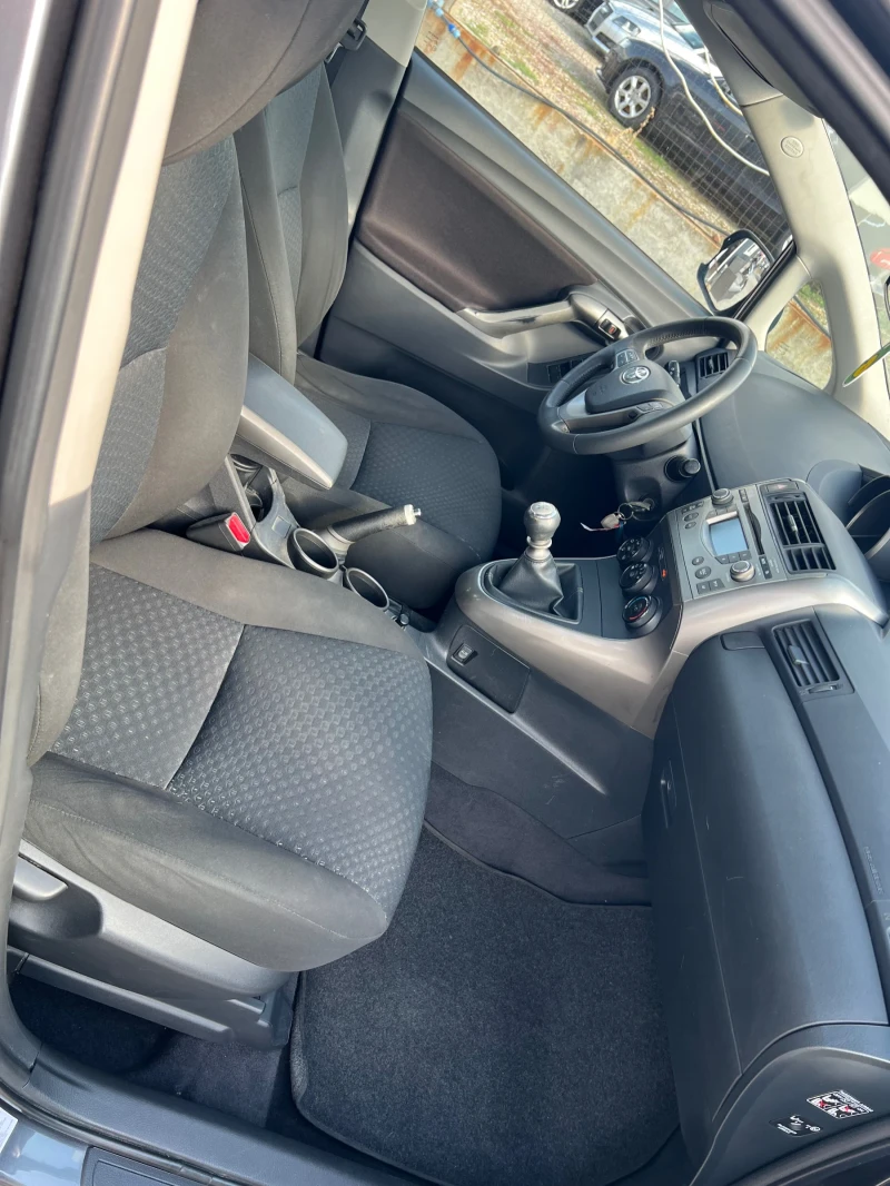 Toyota Verso Панорама, снимка 14 - Автомобили и джипове - 51413836