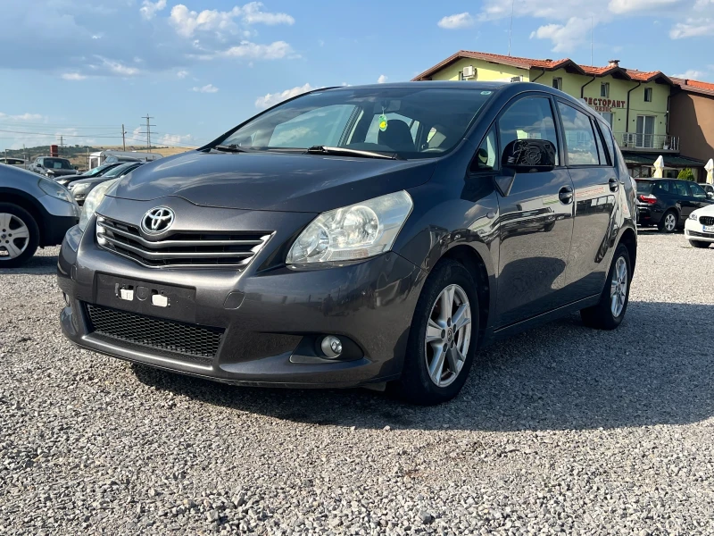 Toyota Verso Панорама, снимка 4 - Автомобили и джипове - 51413836