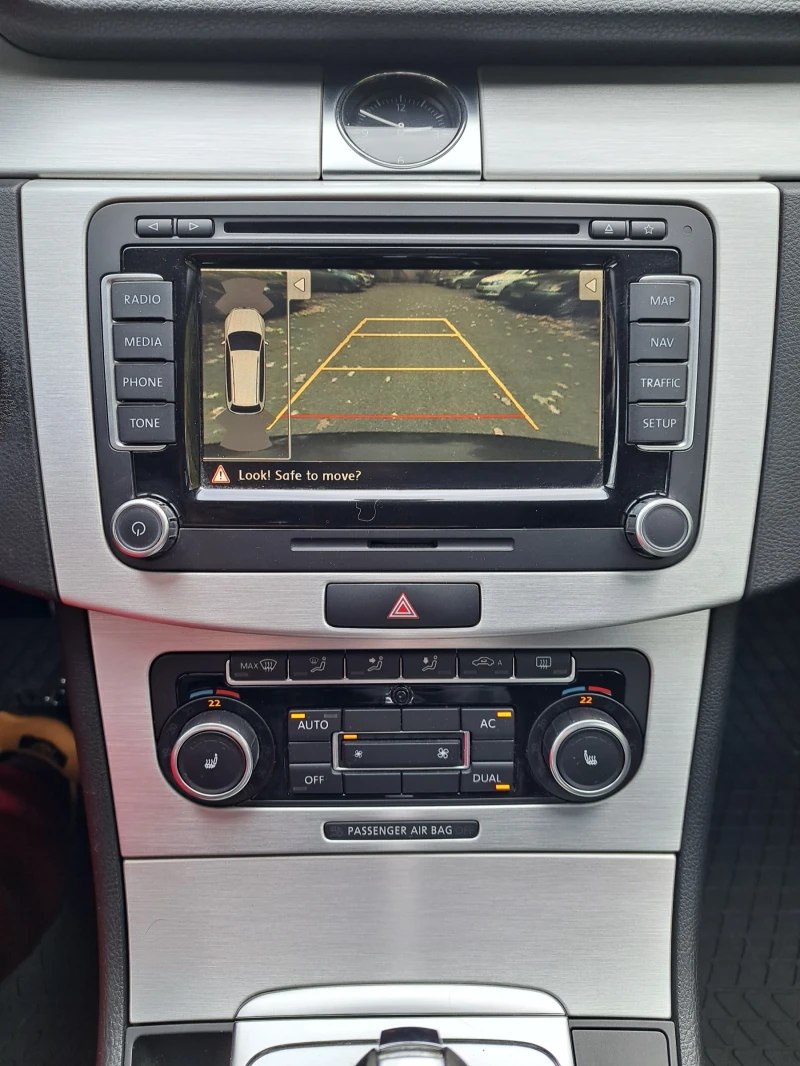 VW Passat Passat  Variant.2.0 TDI DSG Highline, снимка 12 - Автомобили и джипове - 52430699