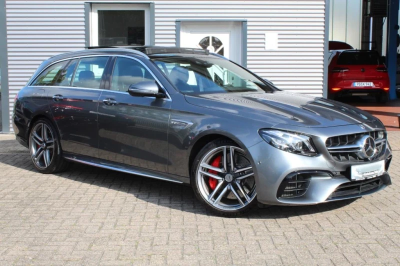 Mercedes-Benz E 63 AMG, снимка 2 - Автомобили и джипове - 52565937