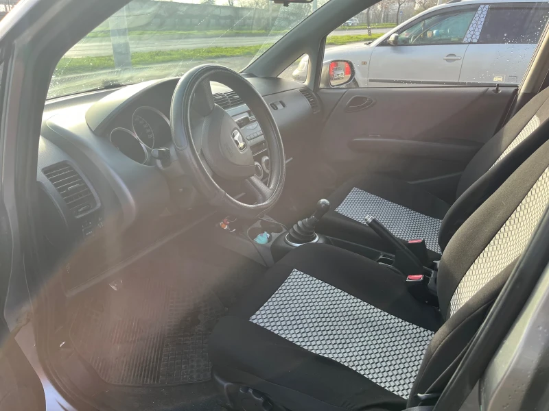 Honda Jazz, снимка 5 - Автомобили и джипове - 52728092