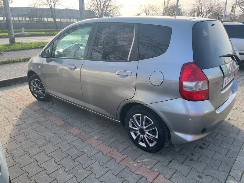 Honda Jazz, снимка 4 - Автомобили и джипове - 52728092