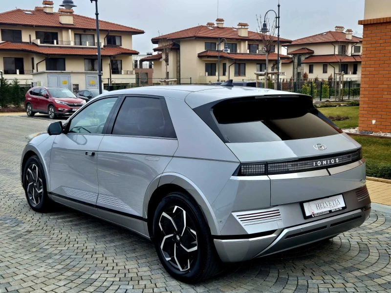 Hyundai Ioniq 5 * UNIQ* ГАРАНЦИОНЕН* SOH 100%* , снимка 5 - Автомобили и джипове - 53169486