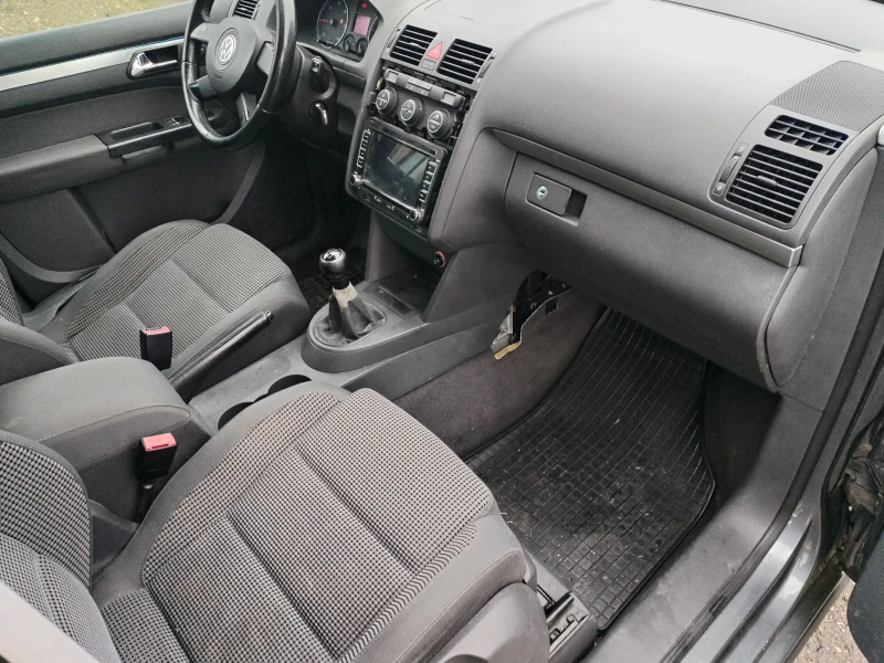 VW Touran 1, 9TDI 101коня 6 скорости, снимка 3 - Автомобили и джипове - 53233371