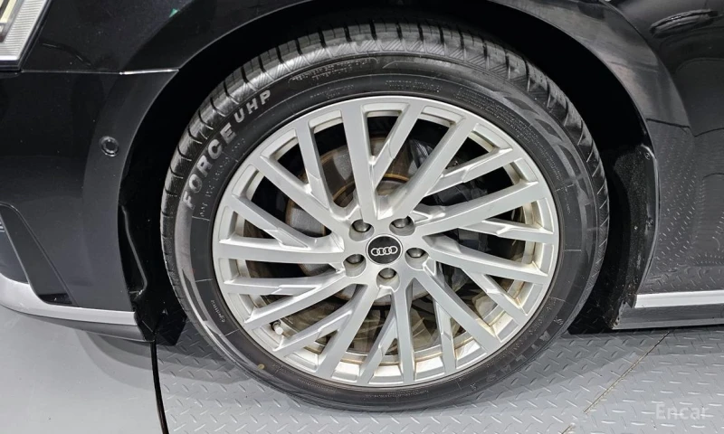 Audi A8, снимка 5 - Автомобили и джипове - 53309974