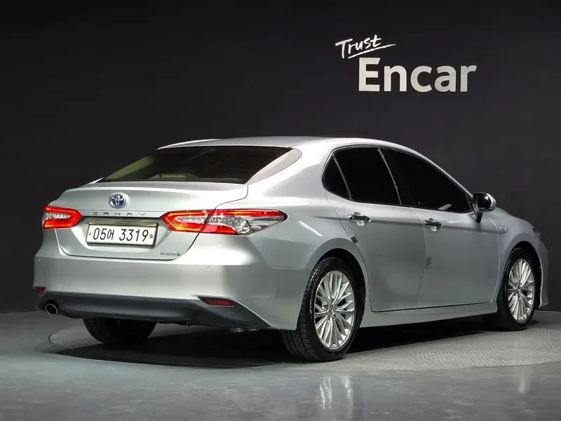 Toyota Camry (Xv70) 2.5 Xle Hybrid | Mobile.bg � ����������� 2