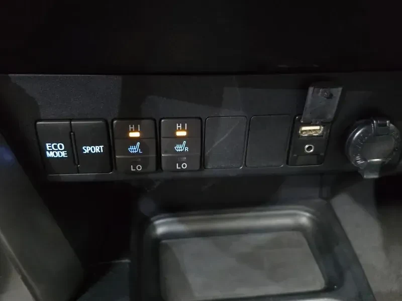Toyota Camry 2.5 XV70 �������| ���������| ������� | Mobile.bg � ����������� 15