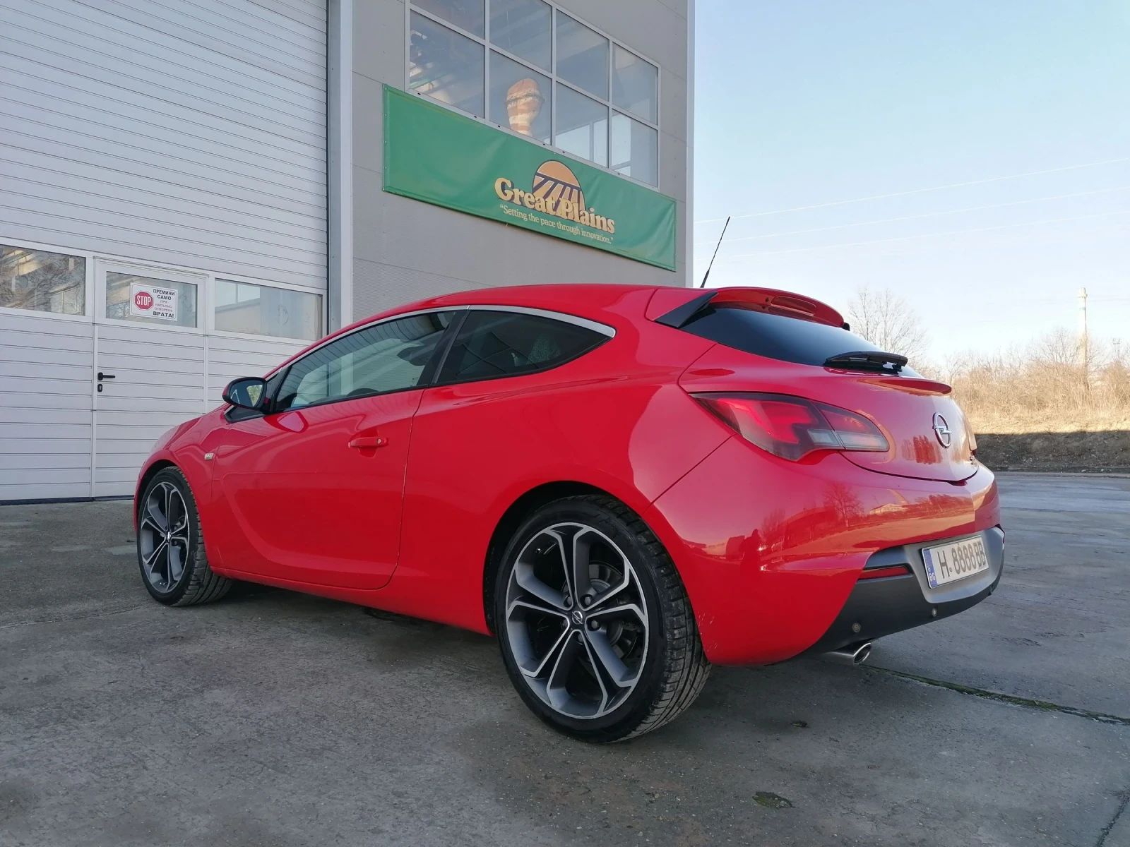 Opel Astra GTC, снимка 1