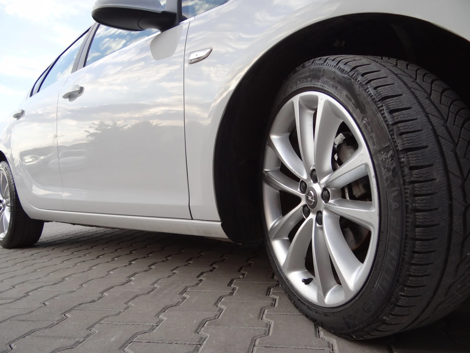 Opel Astra 1.4i-Turbo-140k.c. /Cosmo/NAVI/KOJA/Euro-5A/ | Mobile.bg   17