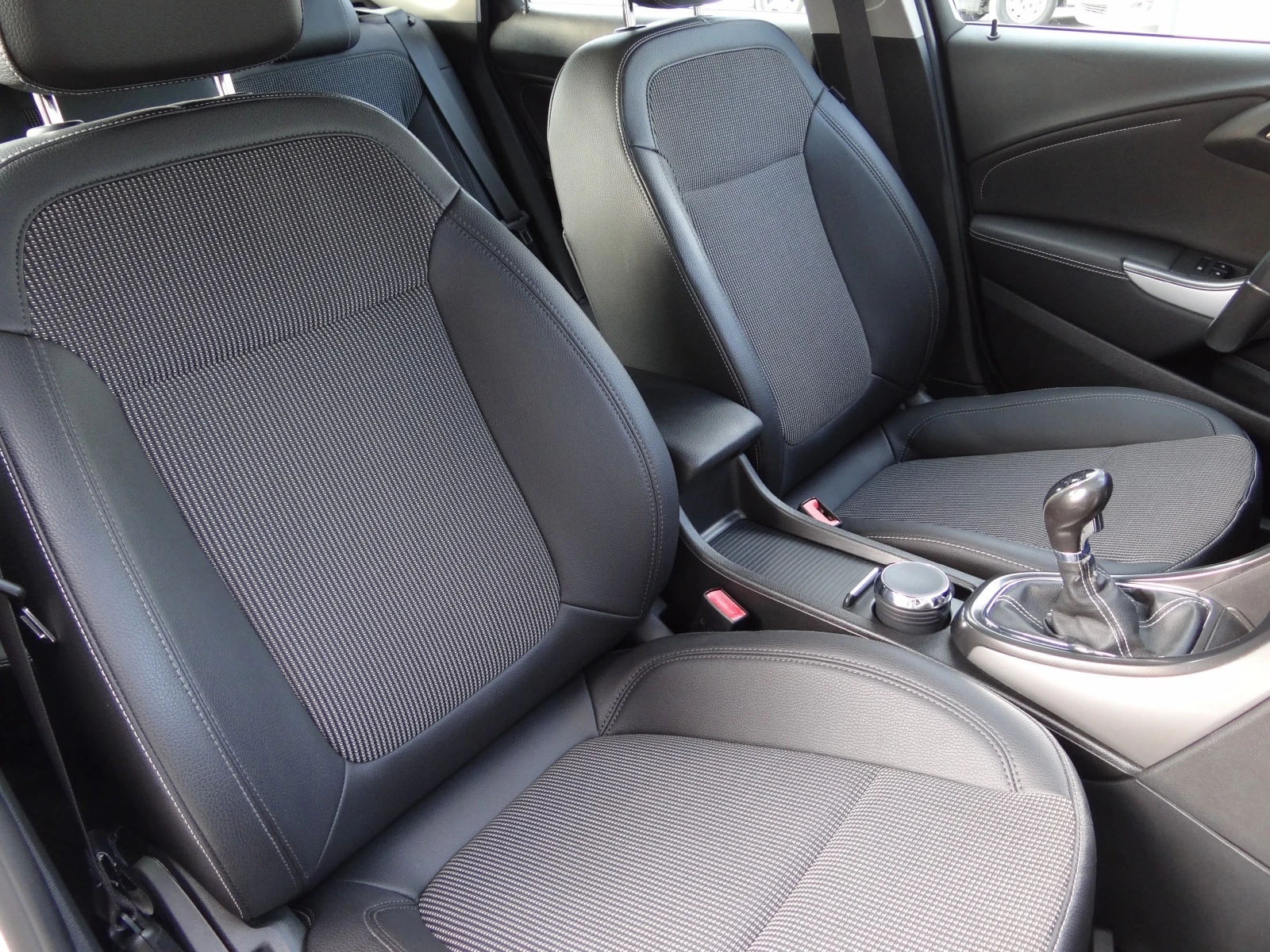 Opel Astra 1.4i-Turbo-140k.c. /Cosmo/NAVI/KOJA/Euro-5A/ | Mobile.bg   11