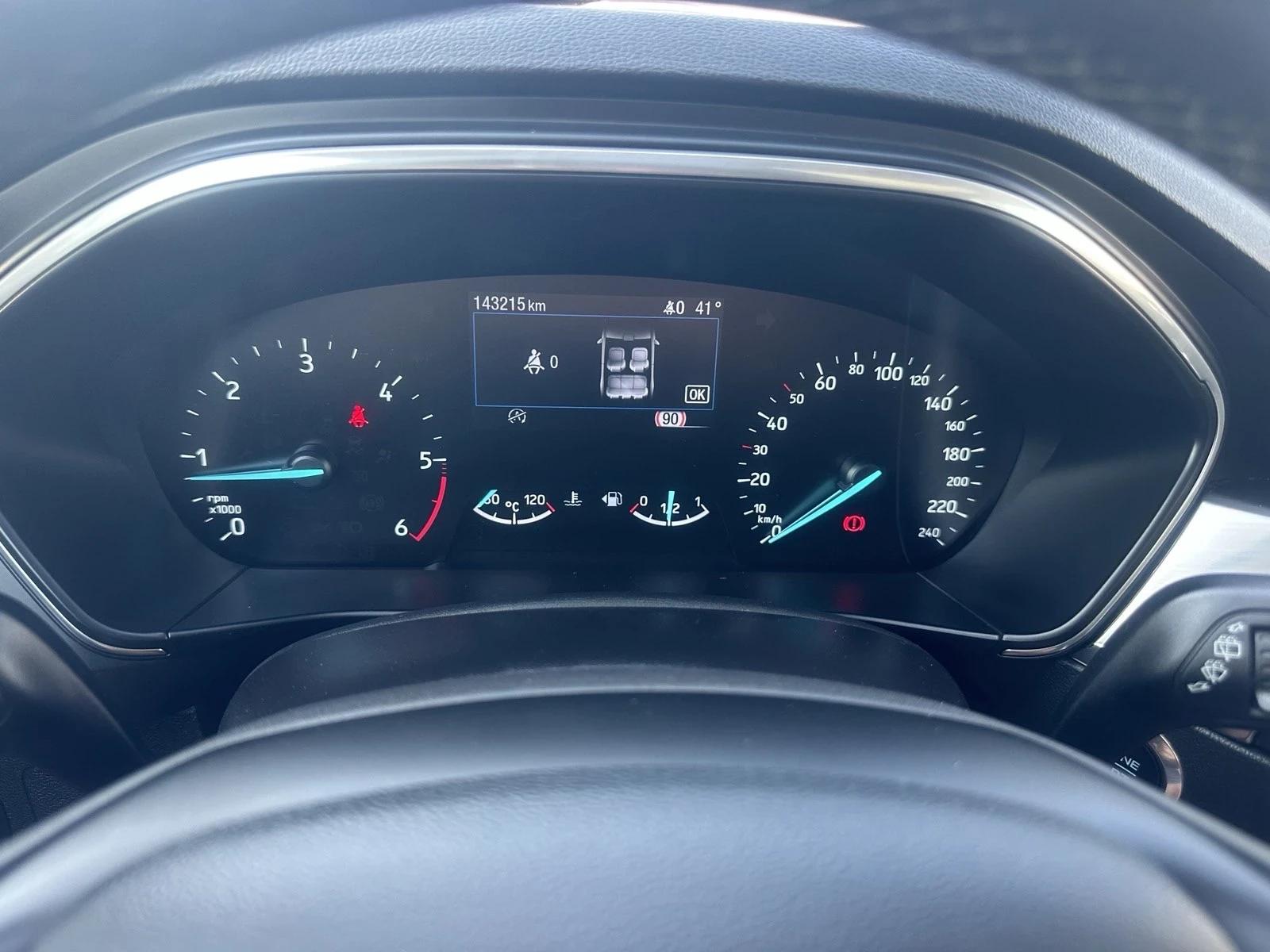 Ford Focus 1.5 Titanium/Pano/Full LED - изображение 10