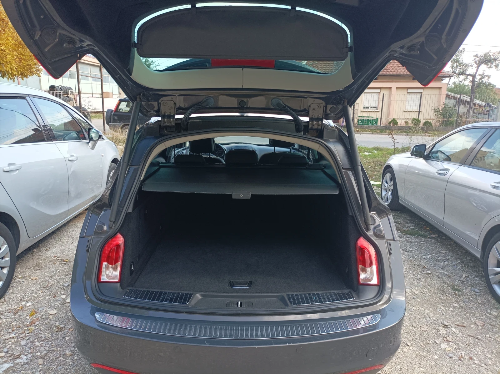 Opel Insignia SPORTS TOURER SW - изображение 7