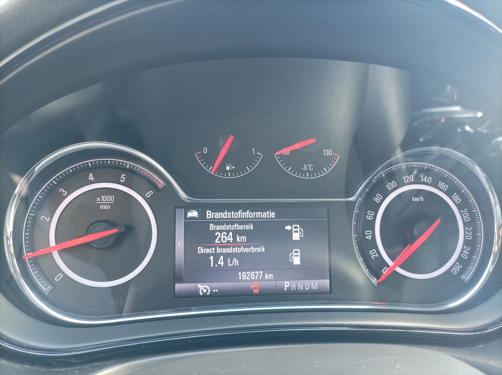 Opel Insignia SPORTS TOURER SW - изображение 8