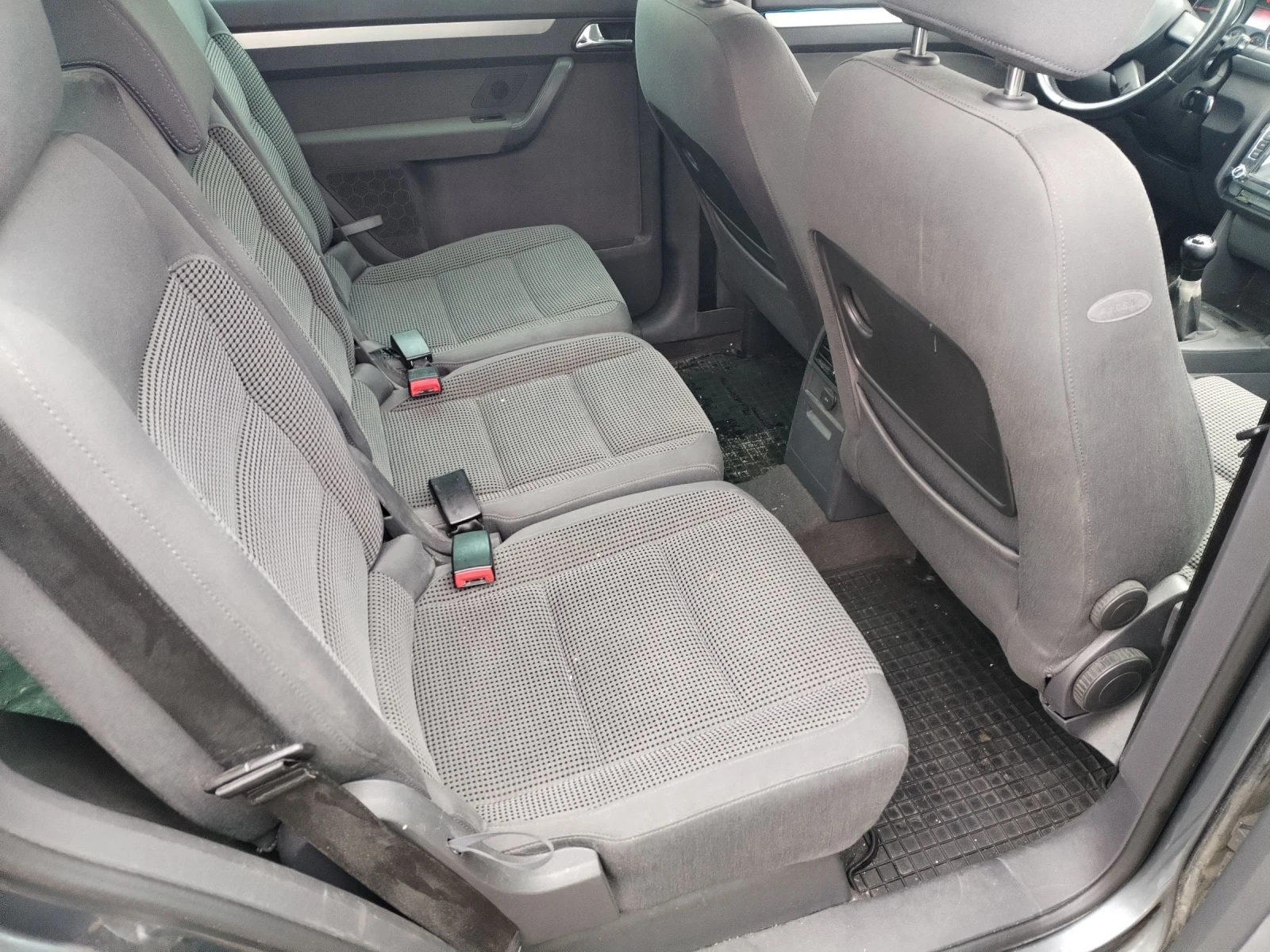 VW Touran 1, 9TDI 101���� 6 �������� | Mobile.bg � ����������� 14