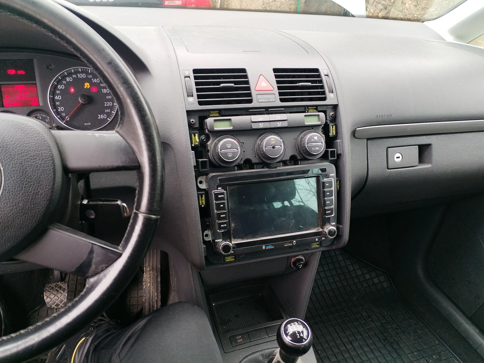 VW Touran 1, 9TDI 101���� 6 �������� | Mobile.bg � ����������� 11