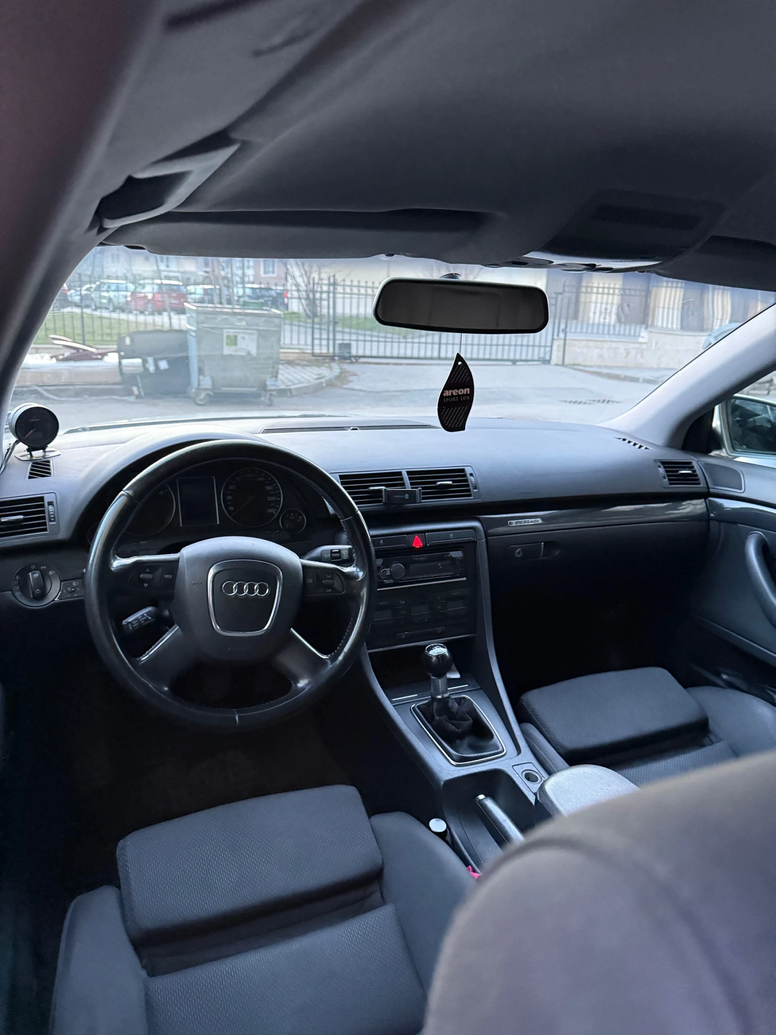 Audi A4 1.8t , снимка 8 - Автомобили и джипове - 53831897