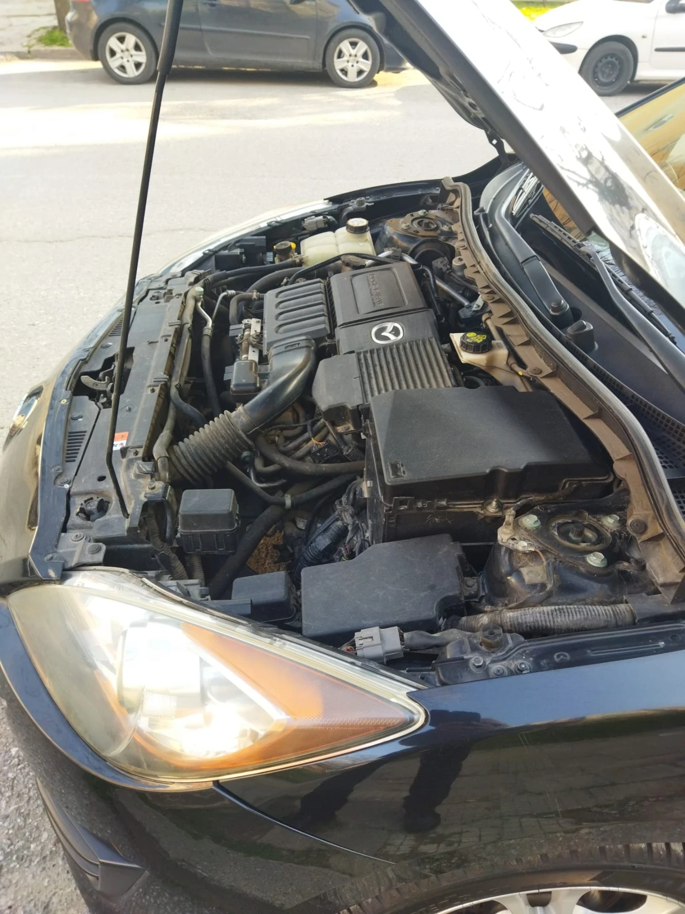 Mazda 3, снимка 8 - Автомобили и джипове - 53762525