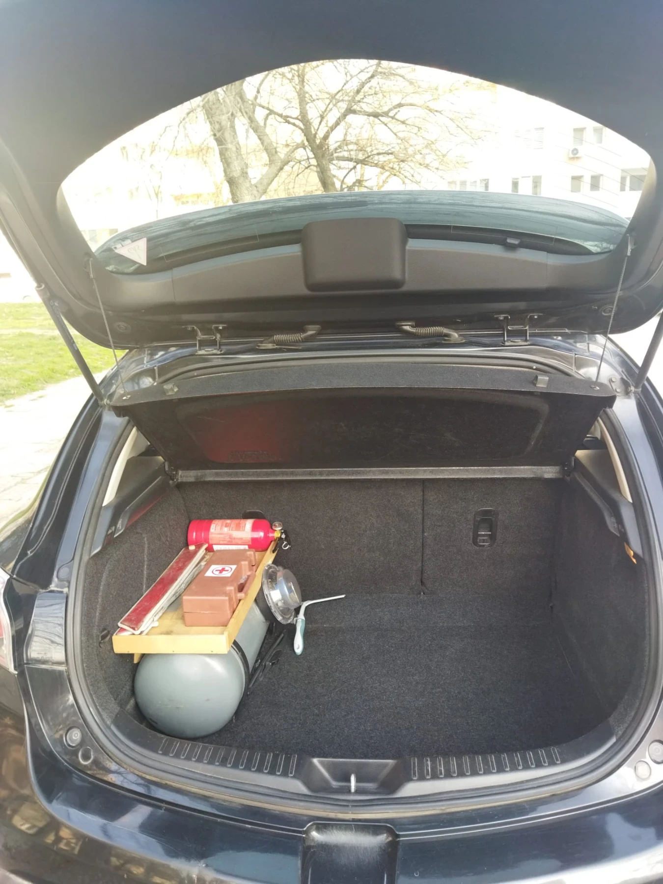 Mazda 3, снимка 4 - Автомобили и джипове - 53762525