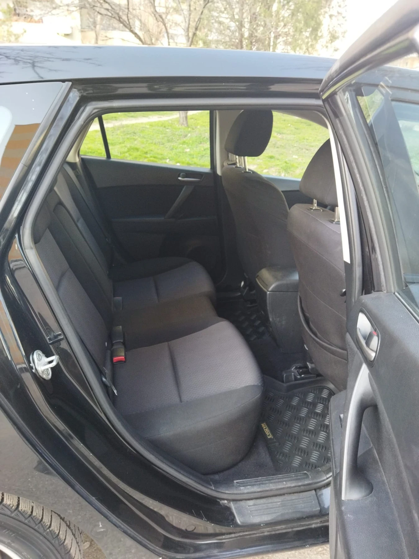 Mazda 3, снимка 7 - Автомобили и джипове - 53762525