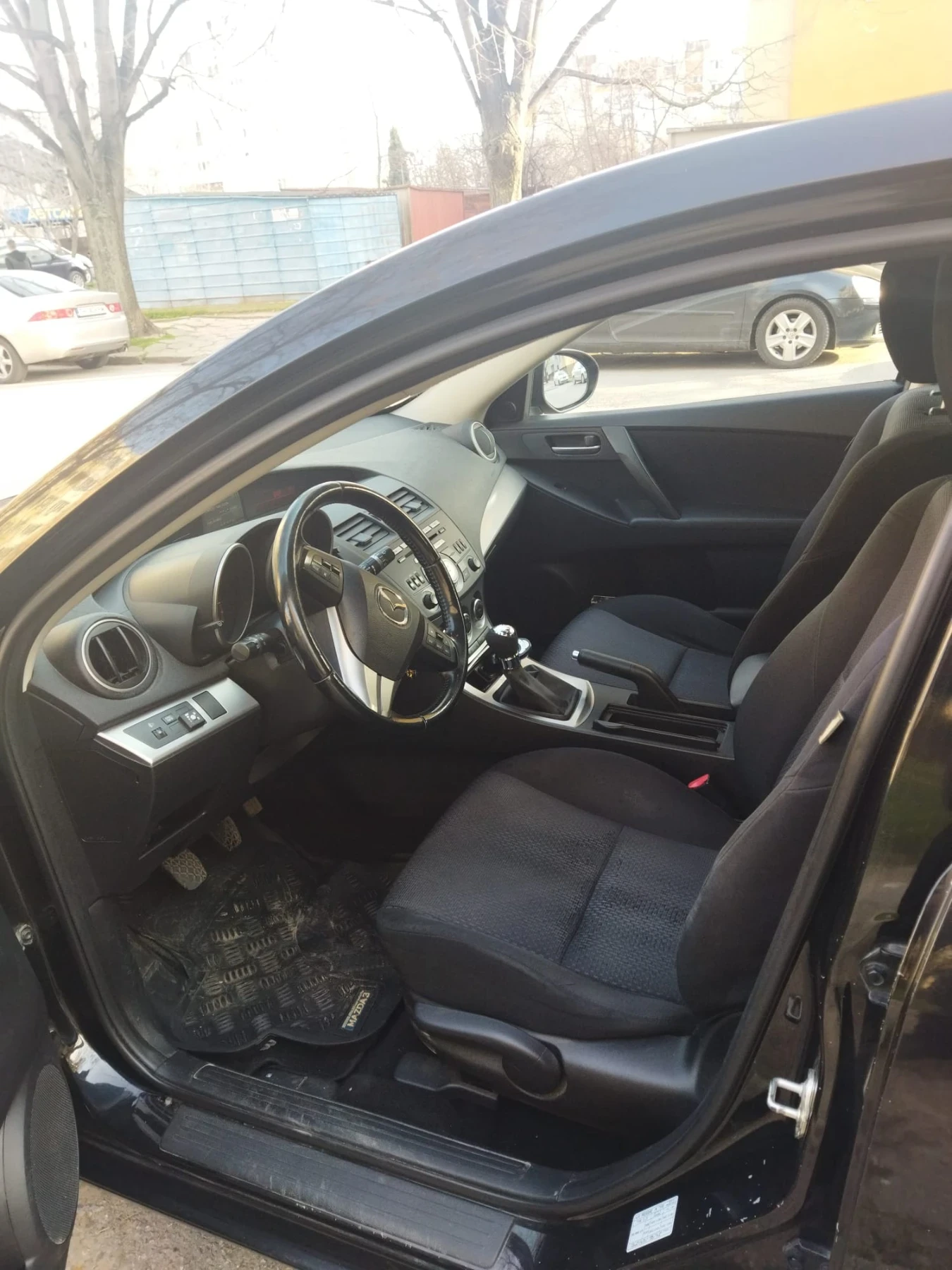 Mazda 3, снимка 5 - Автомобили и джипове - 53762525