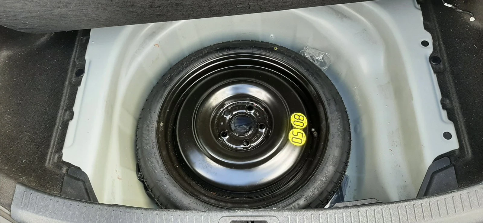 Toyota Corolla 1.8i hybrid 2ZRE, снимка 8 - Автомобили и джипове - 53999959