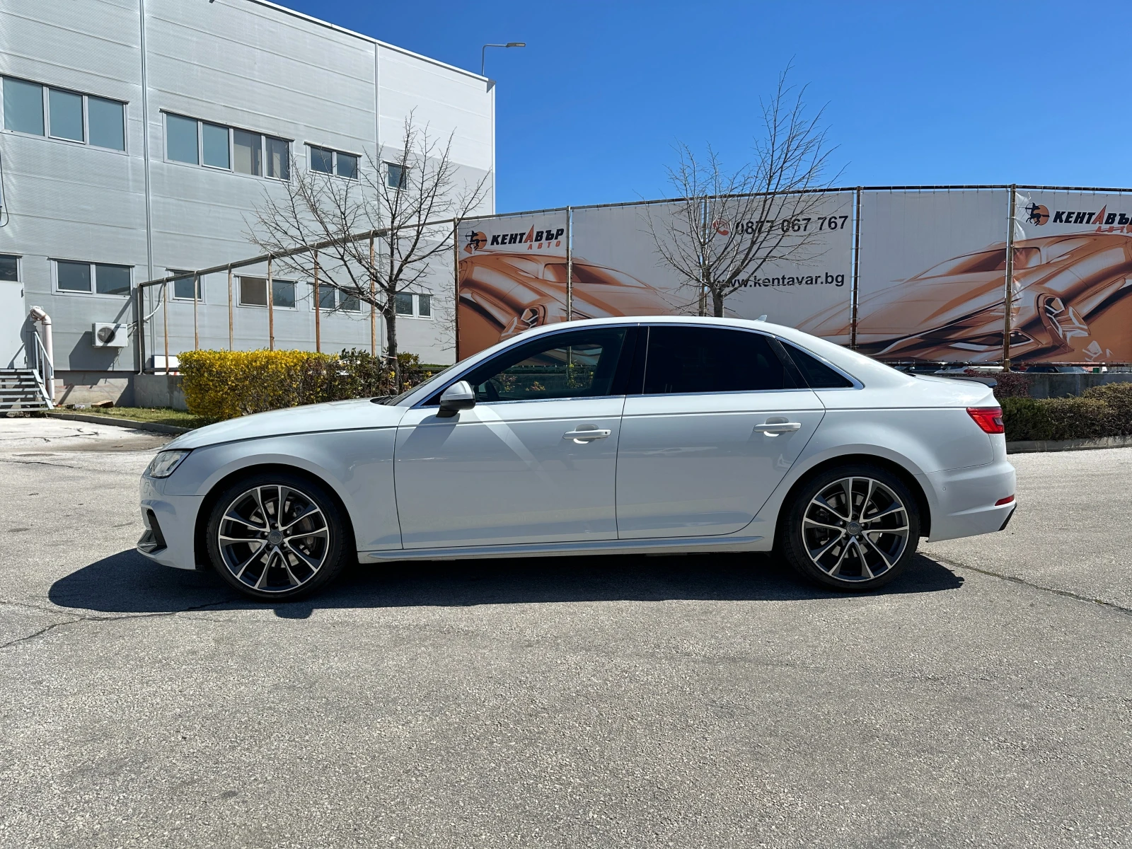 Audi A4 Реални км., снимка 2 - Автомобили и джипове - 54190028