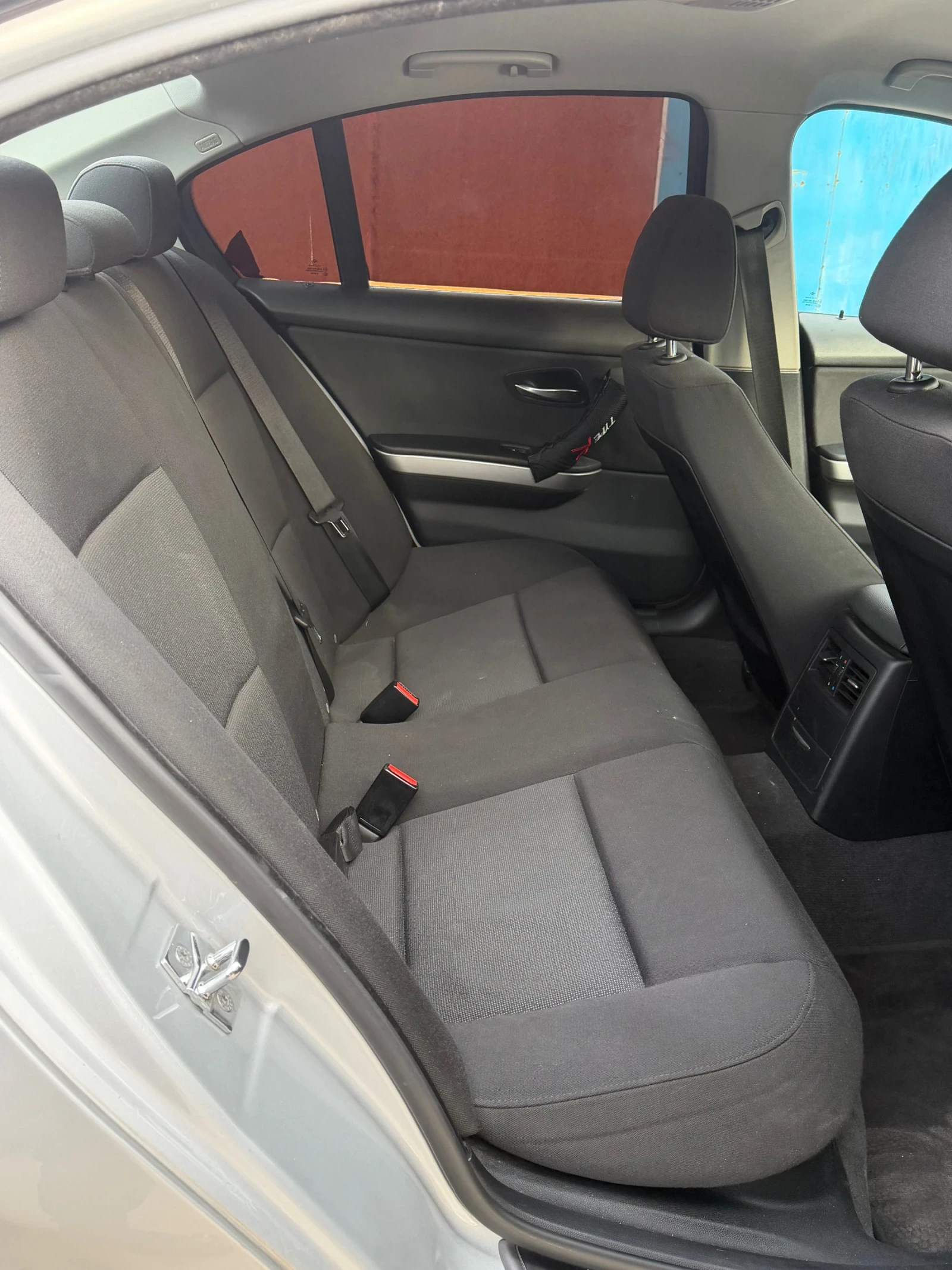 BMW 320, снимка 10 - Автомобили и джипове - 54382454