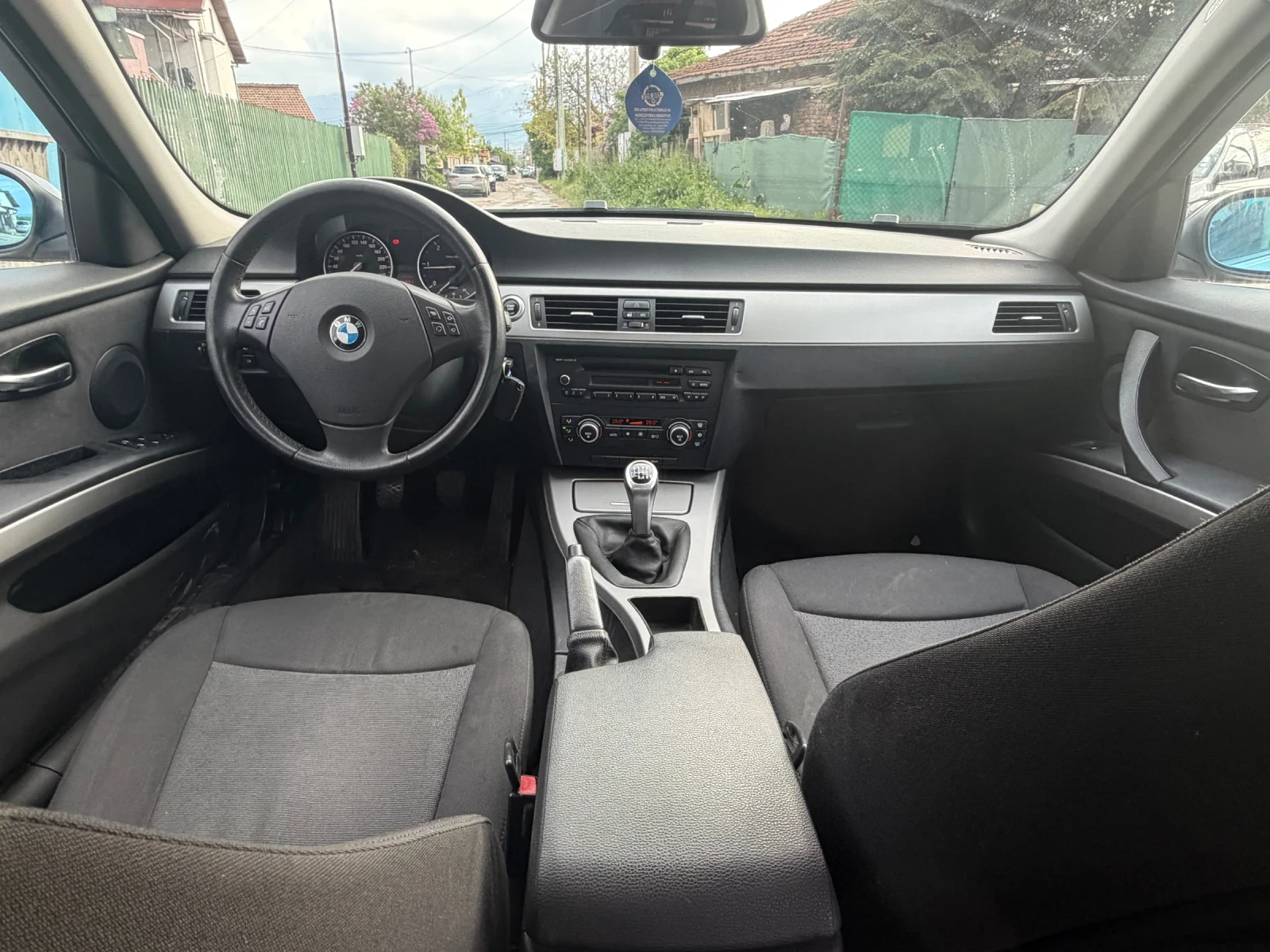 BMW 320, снимка 6 - Автомобили и джипове - 54382454