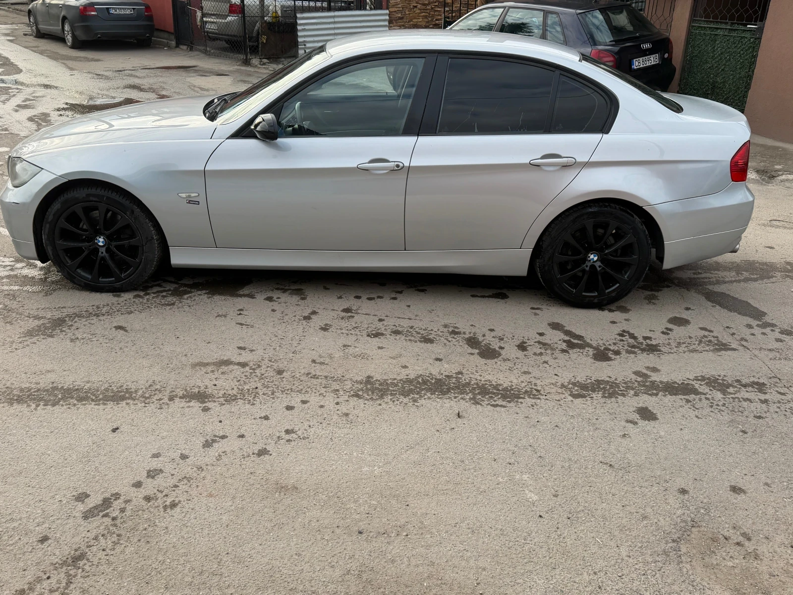 BMW 320, снимка 4 - Автомобили и джипове - 54382454