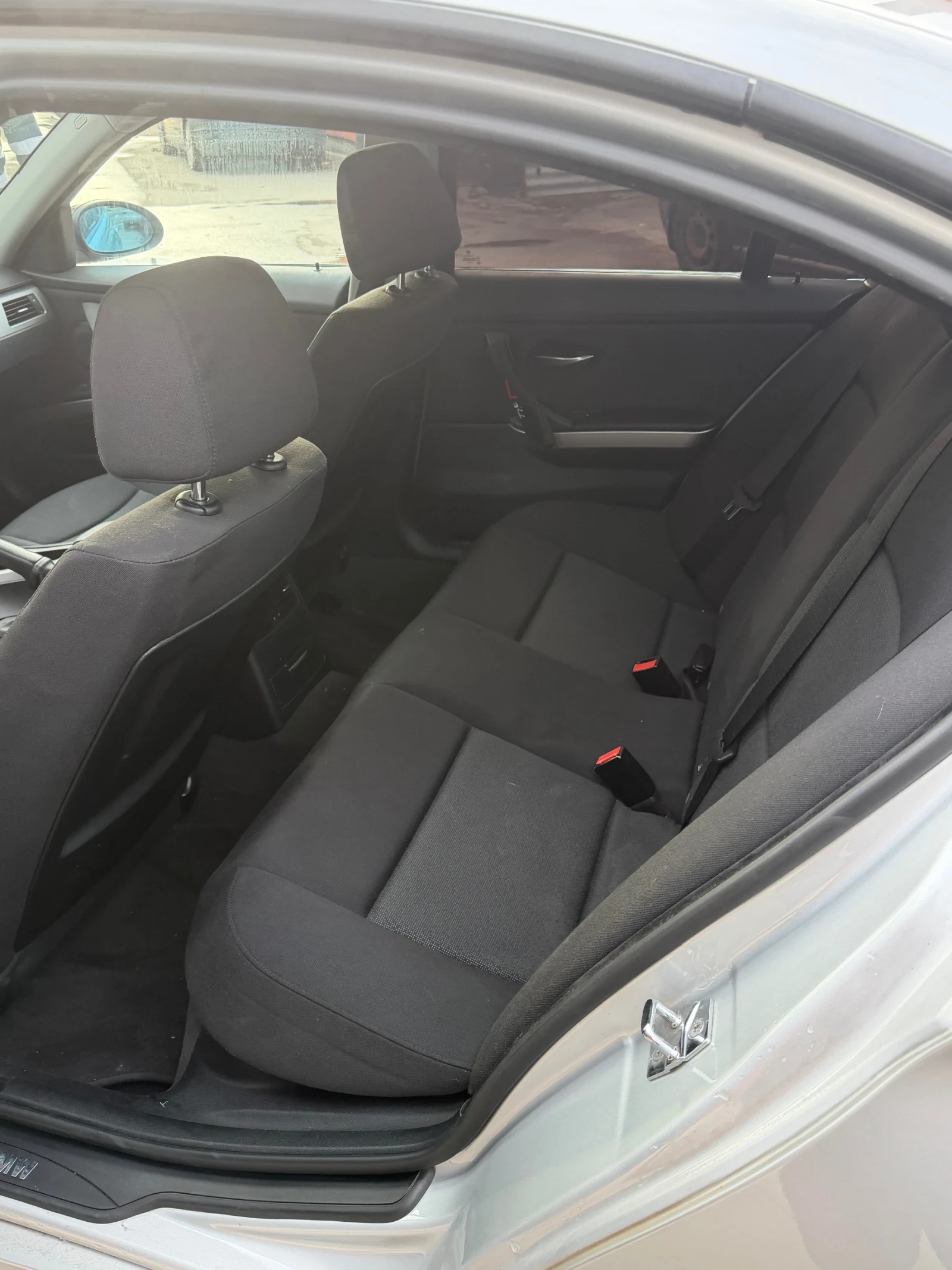 BMW 320, снимка 13 - Автомобили и джипове - 54382454