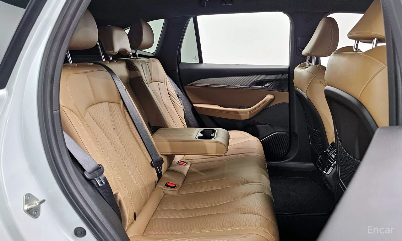 Renault Samsung Grand Koleos * 2.0* ICONIC* 2WD* КОЖА* ПОДГРЕВ* ОБДУХВАНЕ* 360*, снимка 8 - Автомобили и джипове - 54460252