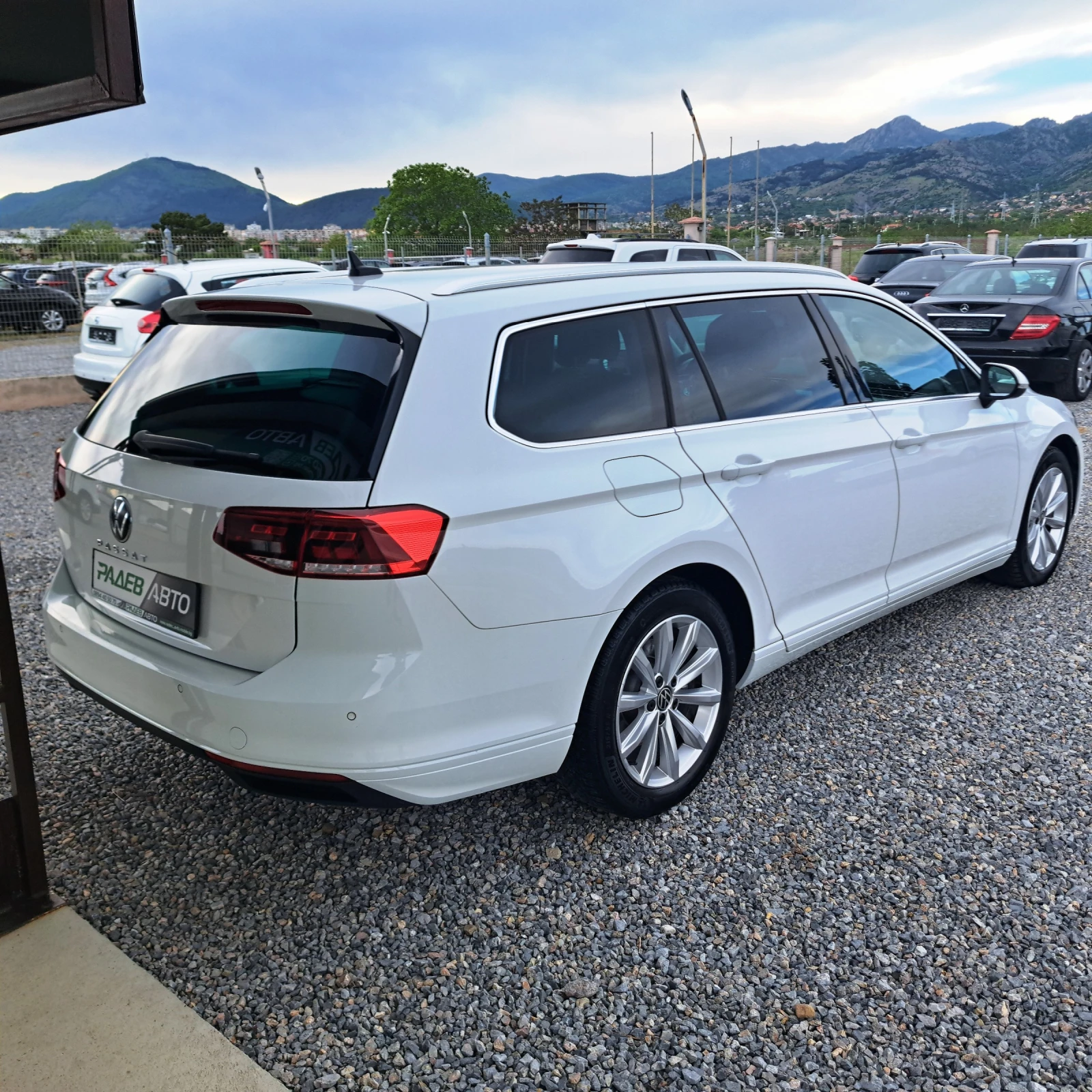 VW Passat Variant 2.0 TDI SCR EVO DSG Business* �������!*  | Mobile.bg � ����������� 7